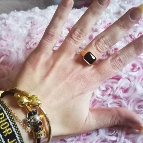 💎144💎 BEAUTIFUL BLACK ONYX RING WITH GOLD FINISH - Picture 3 of 12